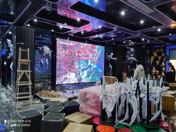 涿鹿室内P2.5全彩显示屏